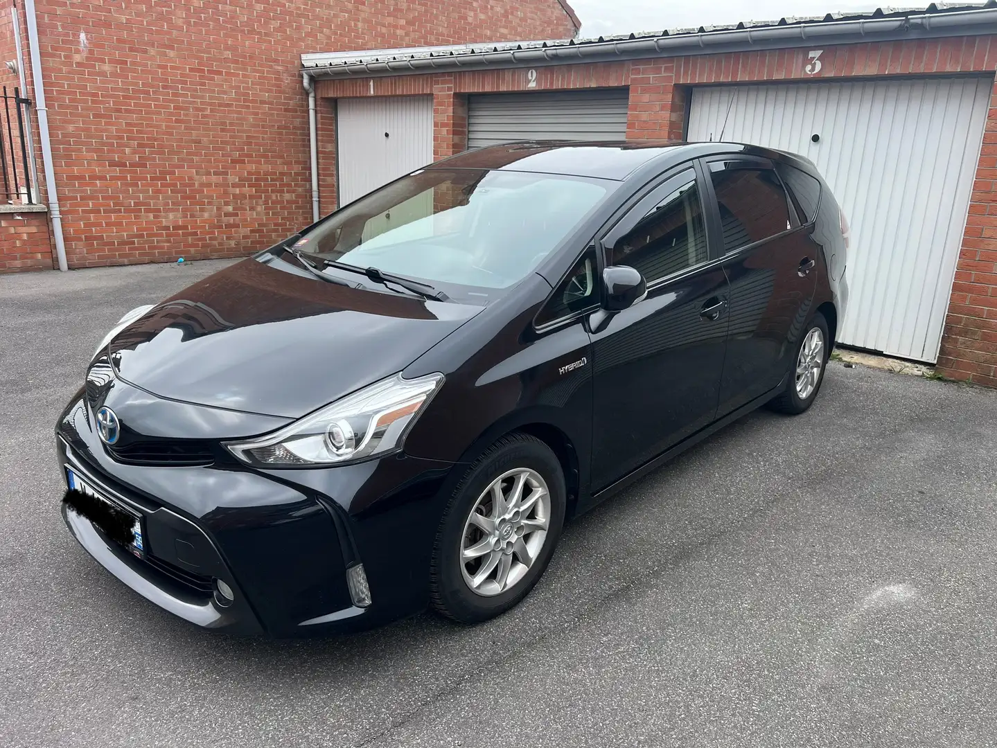 Toyota Prius+ 1.8 HYBRID Noir - 1