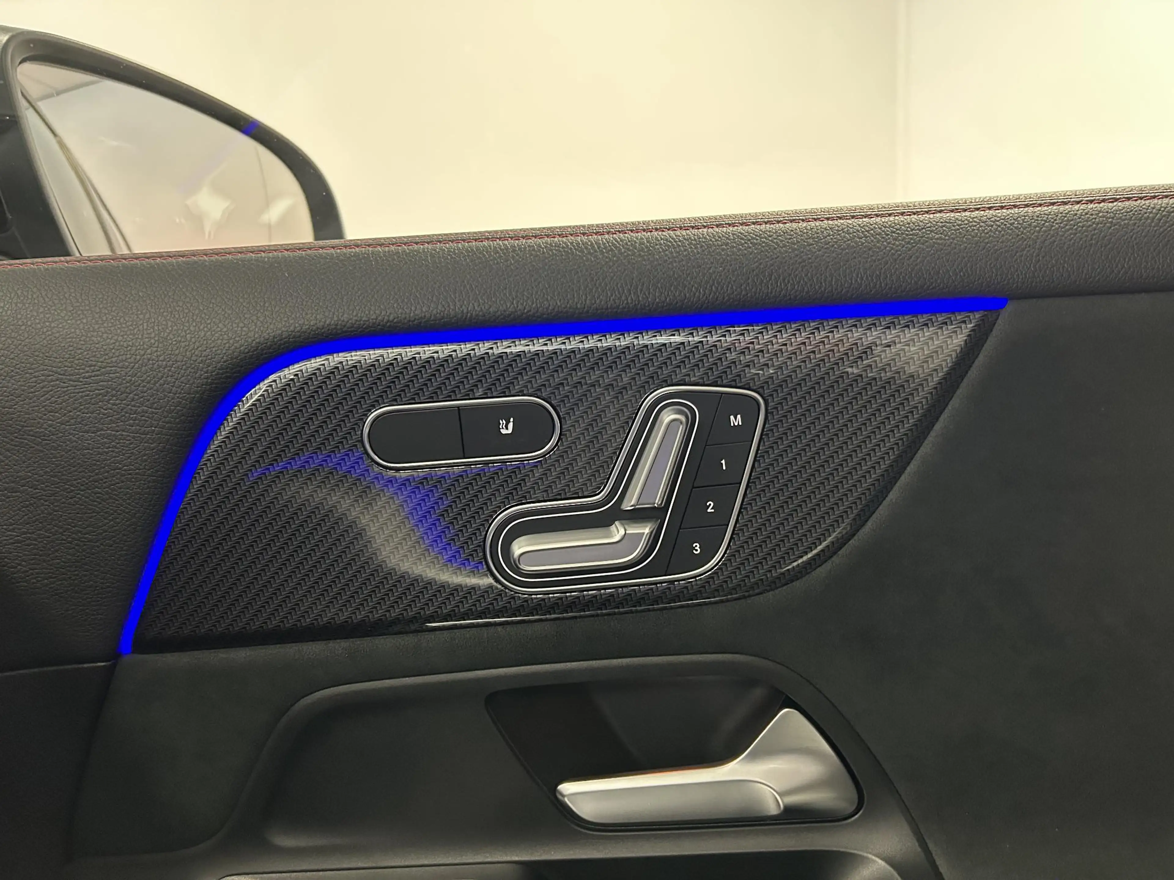 Mercedes-Benz GLA 200 AMG Line | Pano | Trekhaak | Memory | Mat grijs | — photo 35