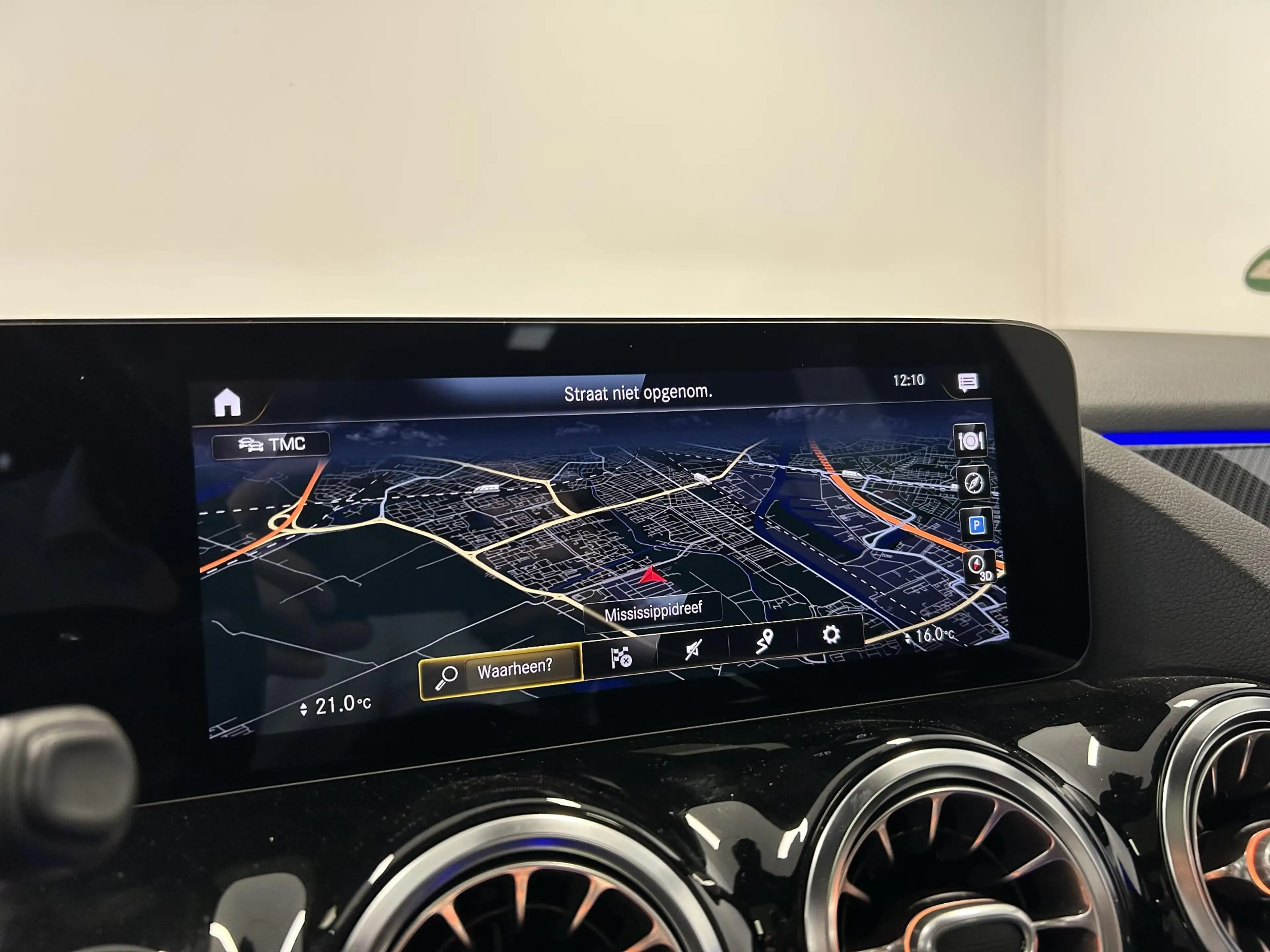 Mercedes-Benz GLA 200 AMG Line | Pano | Trekhaak | Memory | Mat grijs | — photo 11