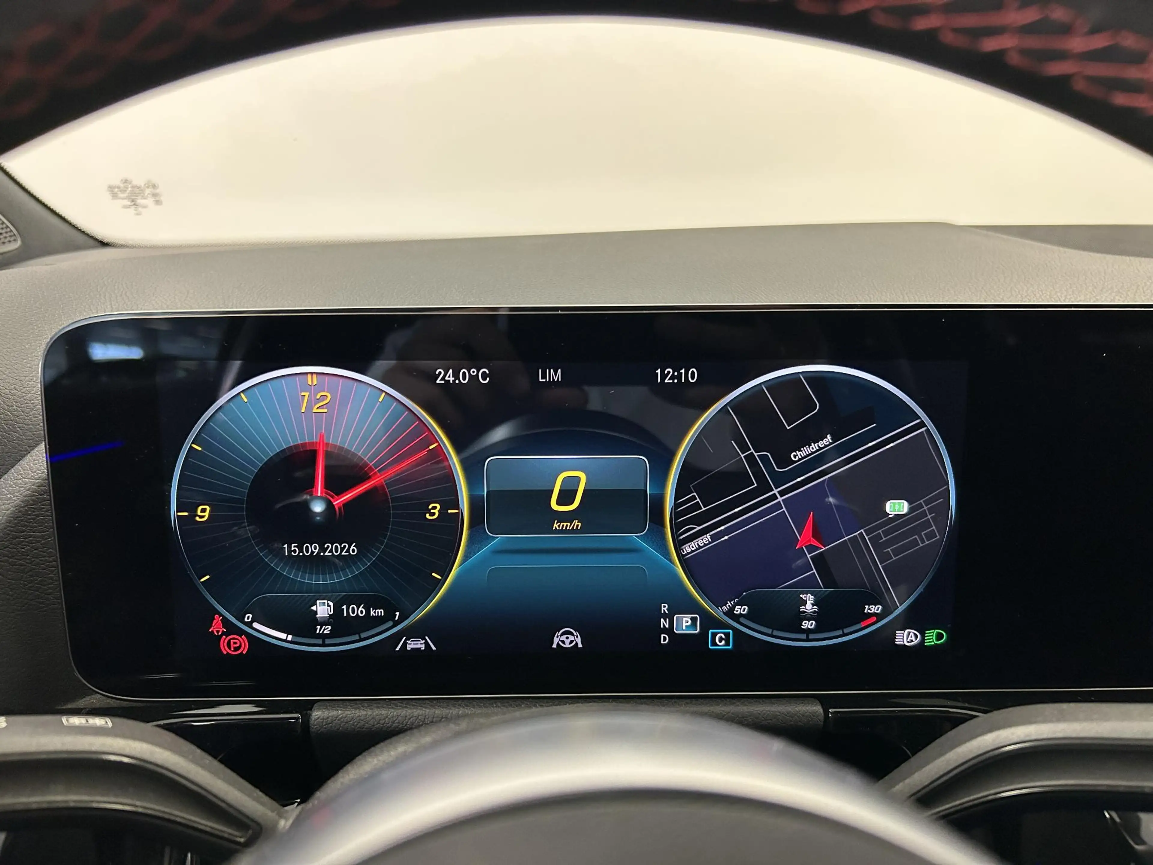 Mercedes-Benz GLA 200 AMG Line | Pano | Trekhaak | Memory | Mat grijs | — photo 4