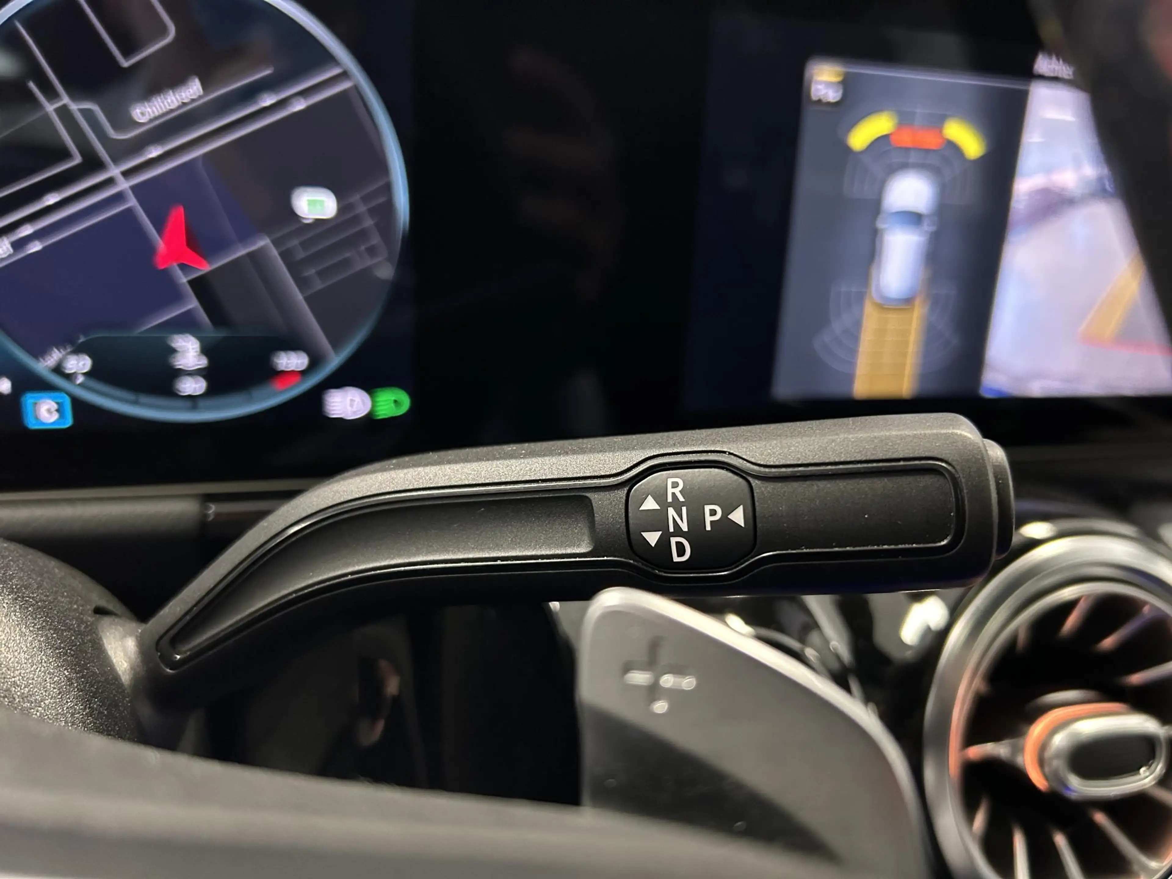 Mercedes-Benz GLA 200 AMG Line | Pano | Trekhaak | Memory | Mat grijs | — photo 32