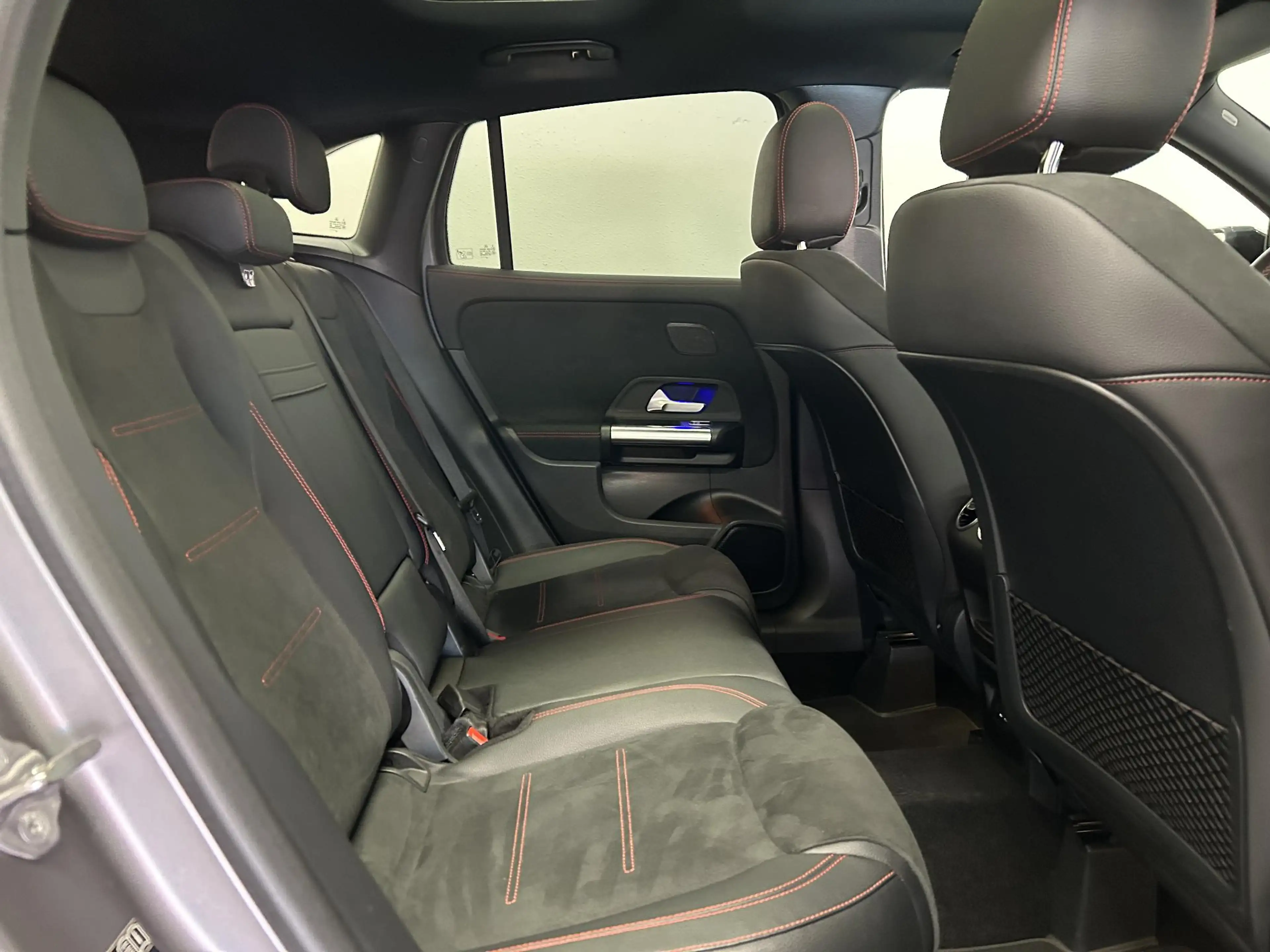 Mercedes-Benz GLA 200 AMG Line | Pano | Trekhaak | Memory | Mat grijs | — photo 43
