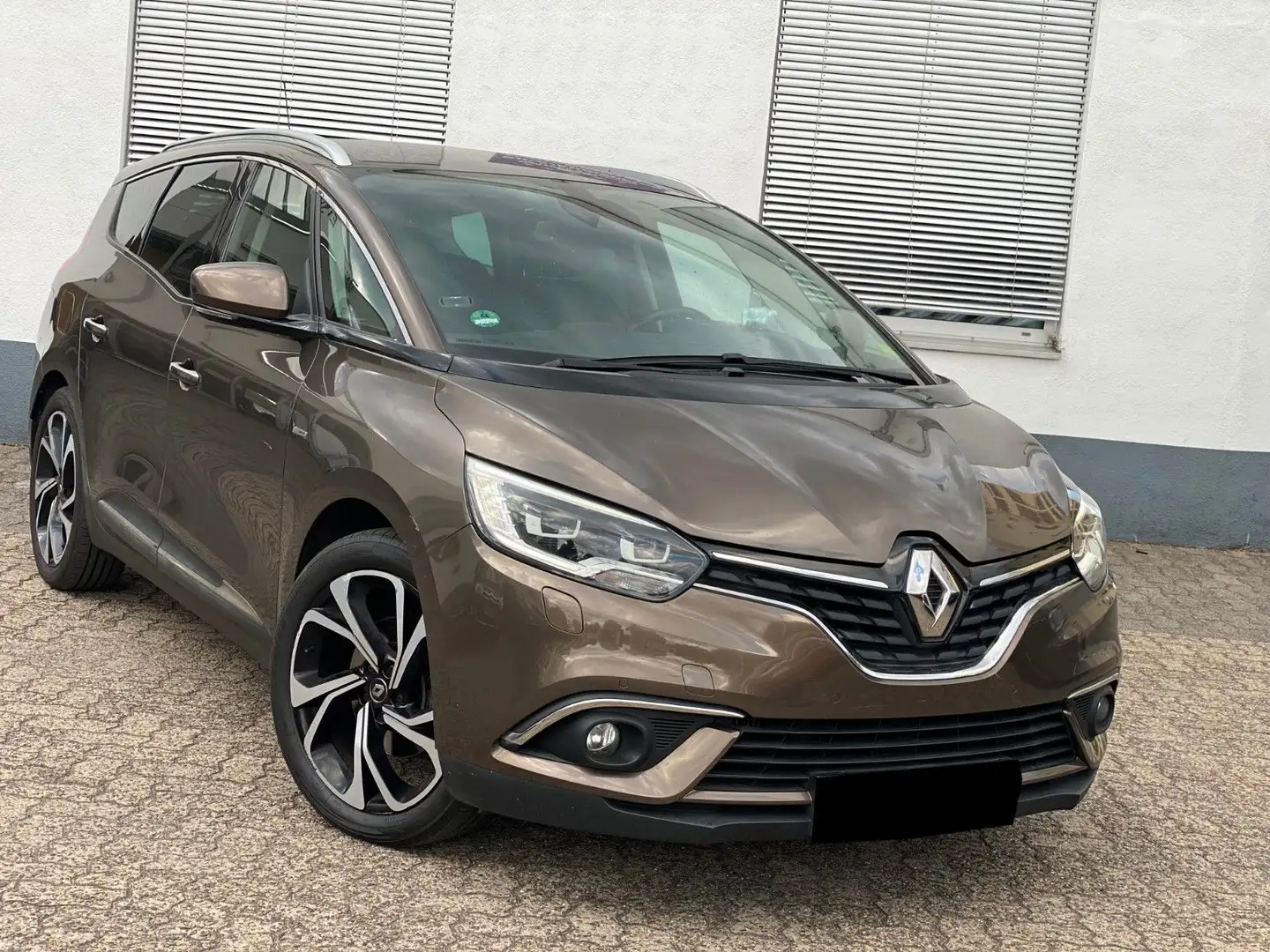 Renault Grand Scenic ENERGY dCi 160 EDC Bose Edition Braun - 1