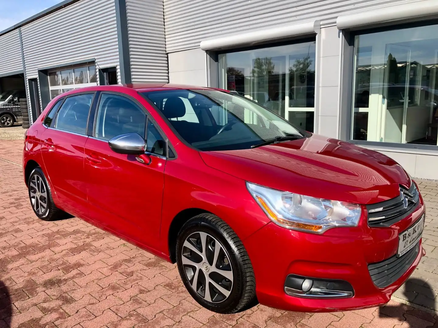 Citroen C4 Lim. Selection/Sitzhz/PDC/Tempomat Rouge - 1