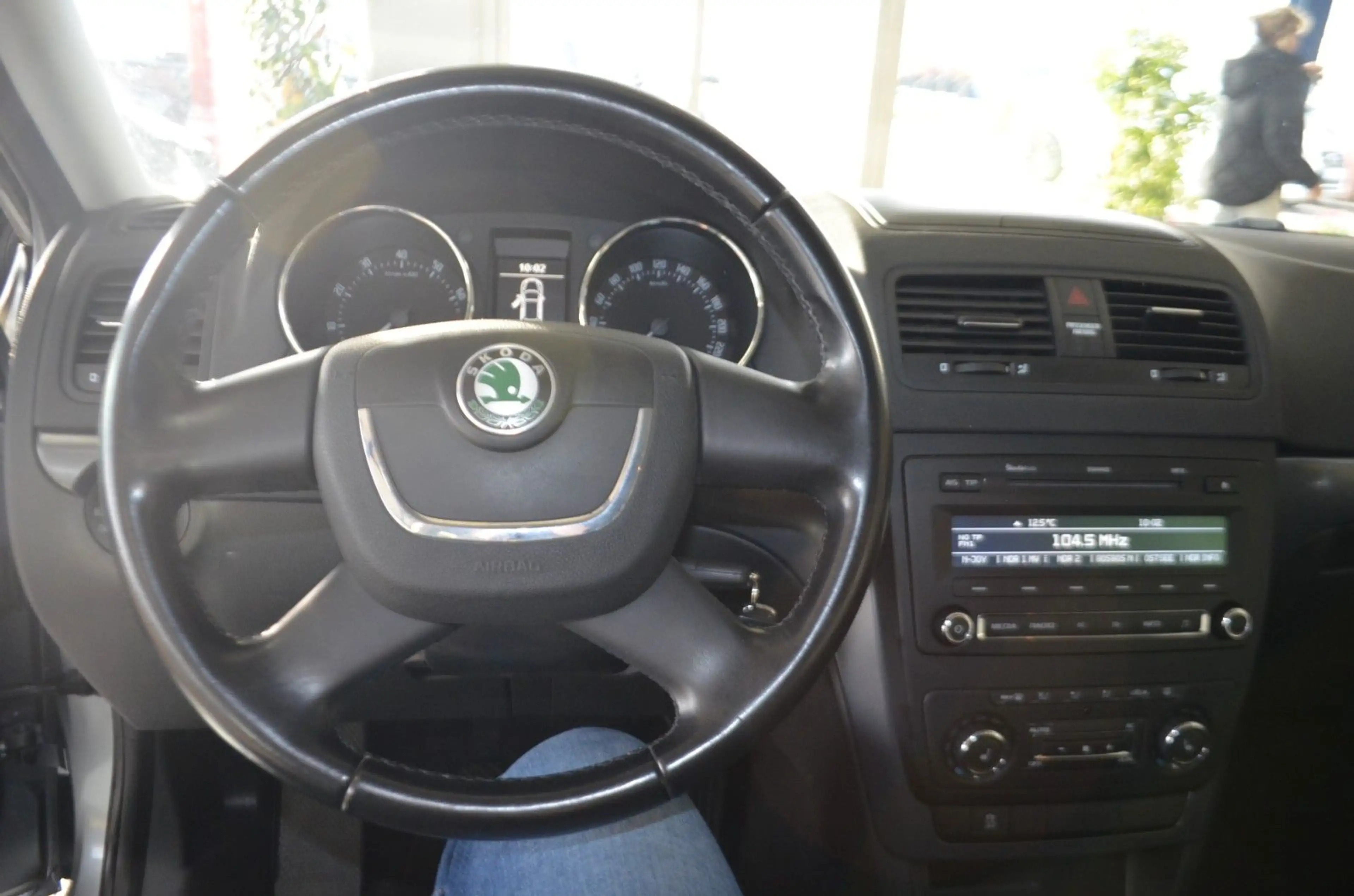 Skoda Yeti Ambition KLIMAAUTO./ TEMPOMAT / PDC — photo 12