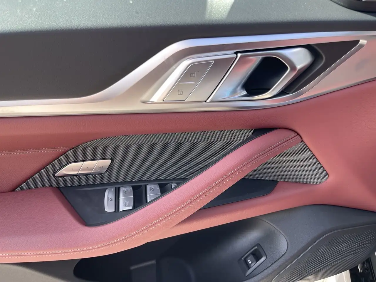 BMW i4 photo BMW i4