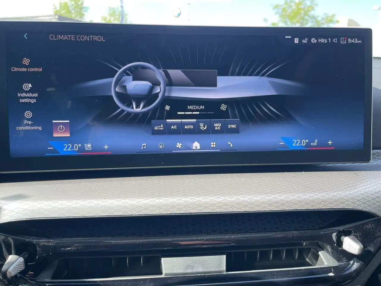 BMW i4 photo BMW i4