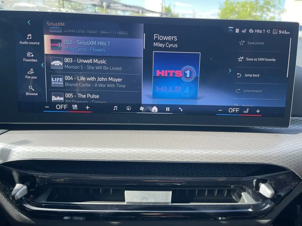 BMW i4 photo BMW i4