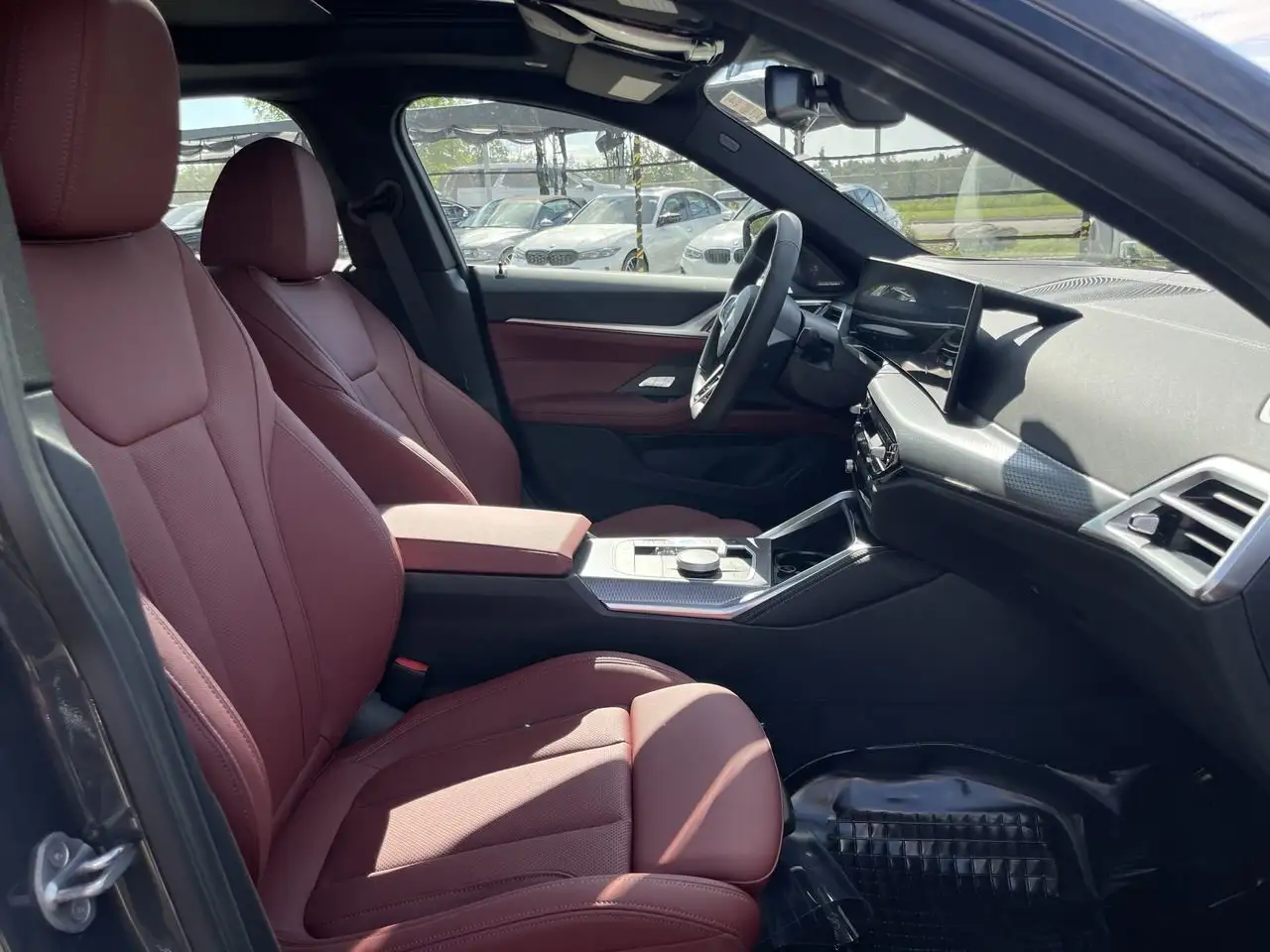 BMW i4 photo BMW i4
