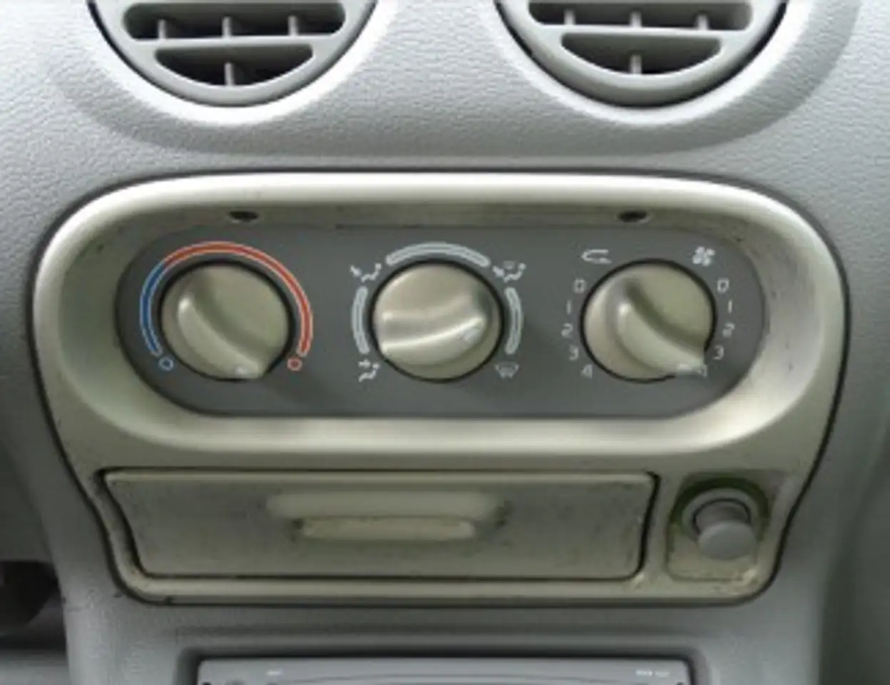 Renault Twingo 1.2i Initiale, foto 9