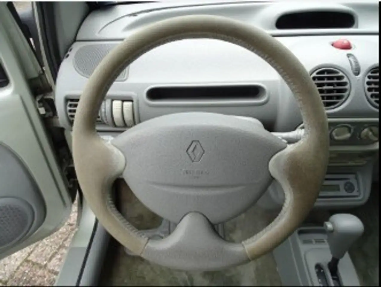 Renault Twingo 1.2i Initiale, foto 8
