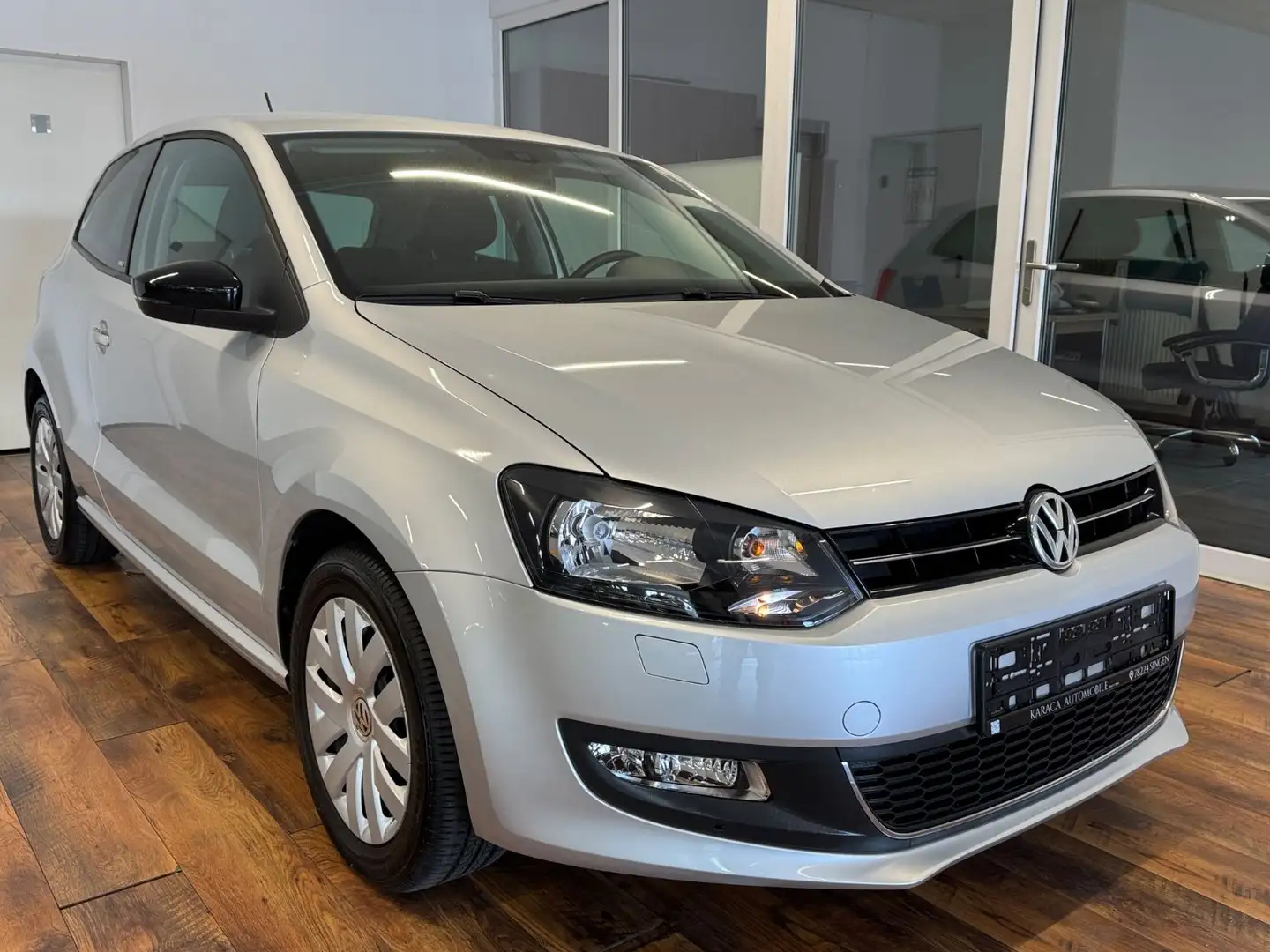 Volkswagen Polo POLO V 1.2 Style 1.Hd 19.TKM.KLIMA.TEMPO.SHZ.PDC Argento - 2