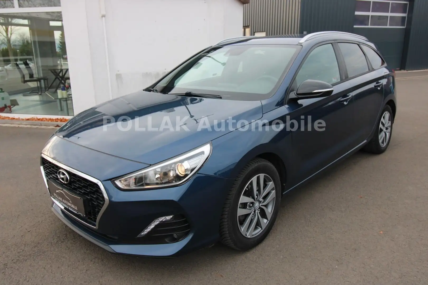 Hyundai i30 cw Passion*SHZ*MFL*GRA*CAM*TOUCH*LRHZ*BC*PDC Blau - 1