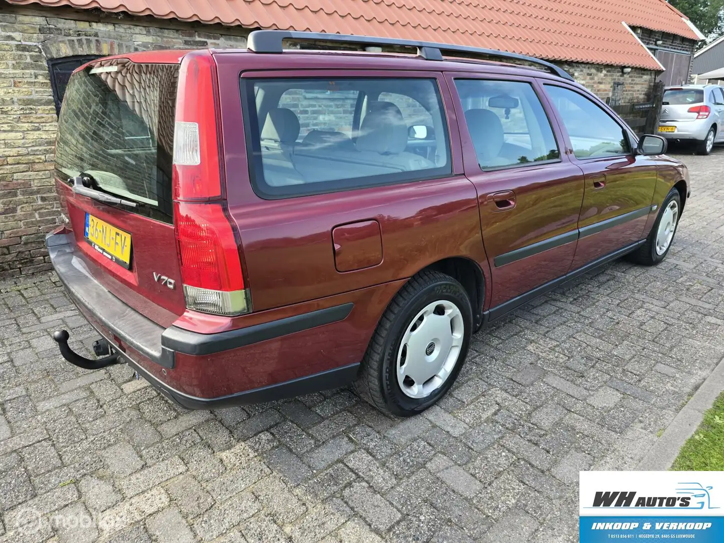 Volvo V70 2.4 Comfort Line Piros - 2
