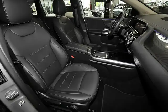 Mercedes-Benz B-Class view 5