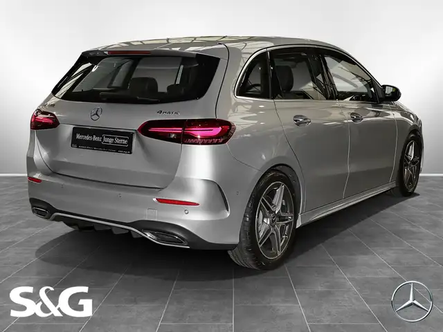 Mercedes-Benz B-Class view 3