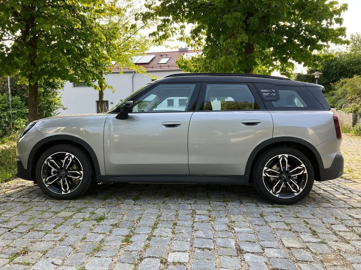MINI Countryman E Classic Trim Paket S 245/45R19 HUD LED DAB FLA Silber - 1