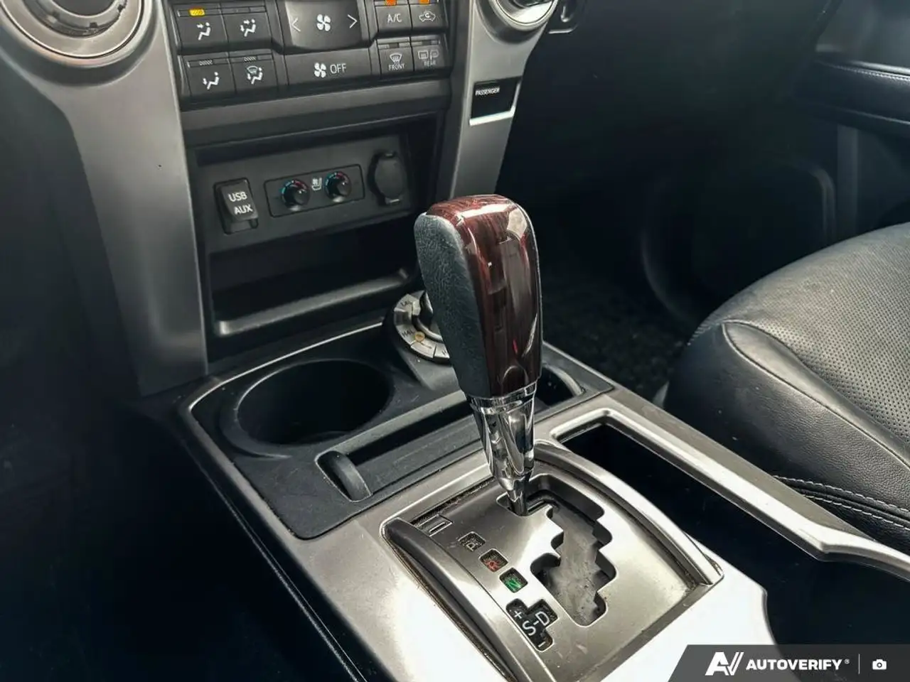 Toyota 4-Runner снимка Toyota 4-Runner