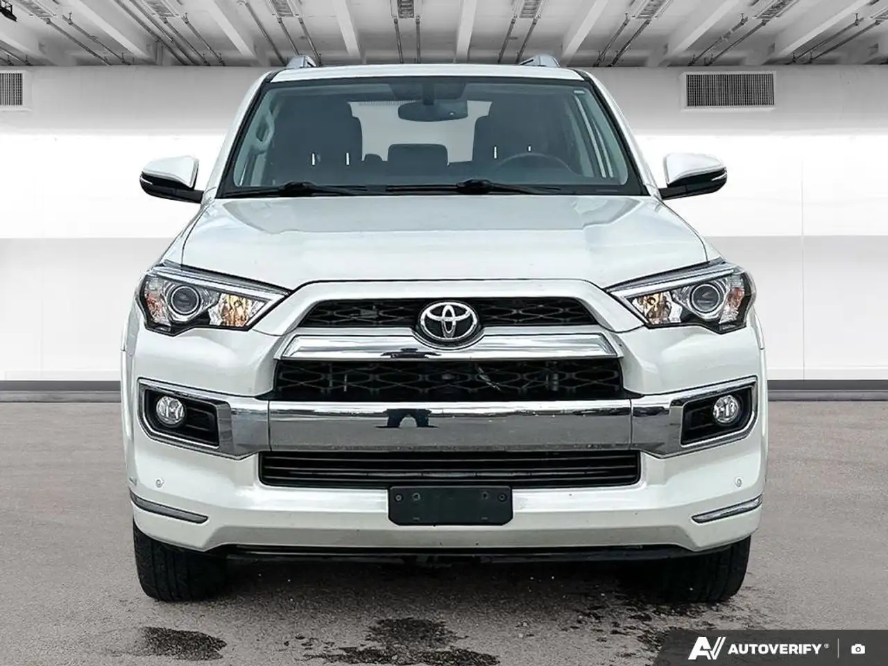 Toyota 4-Runner снимка Toyota 4-Runner