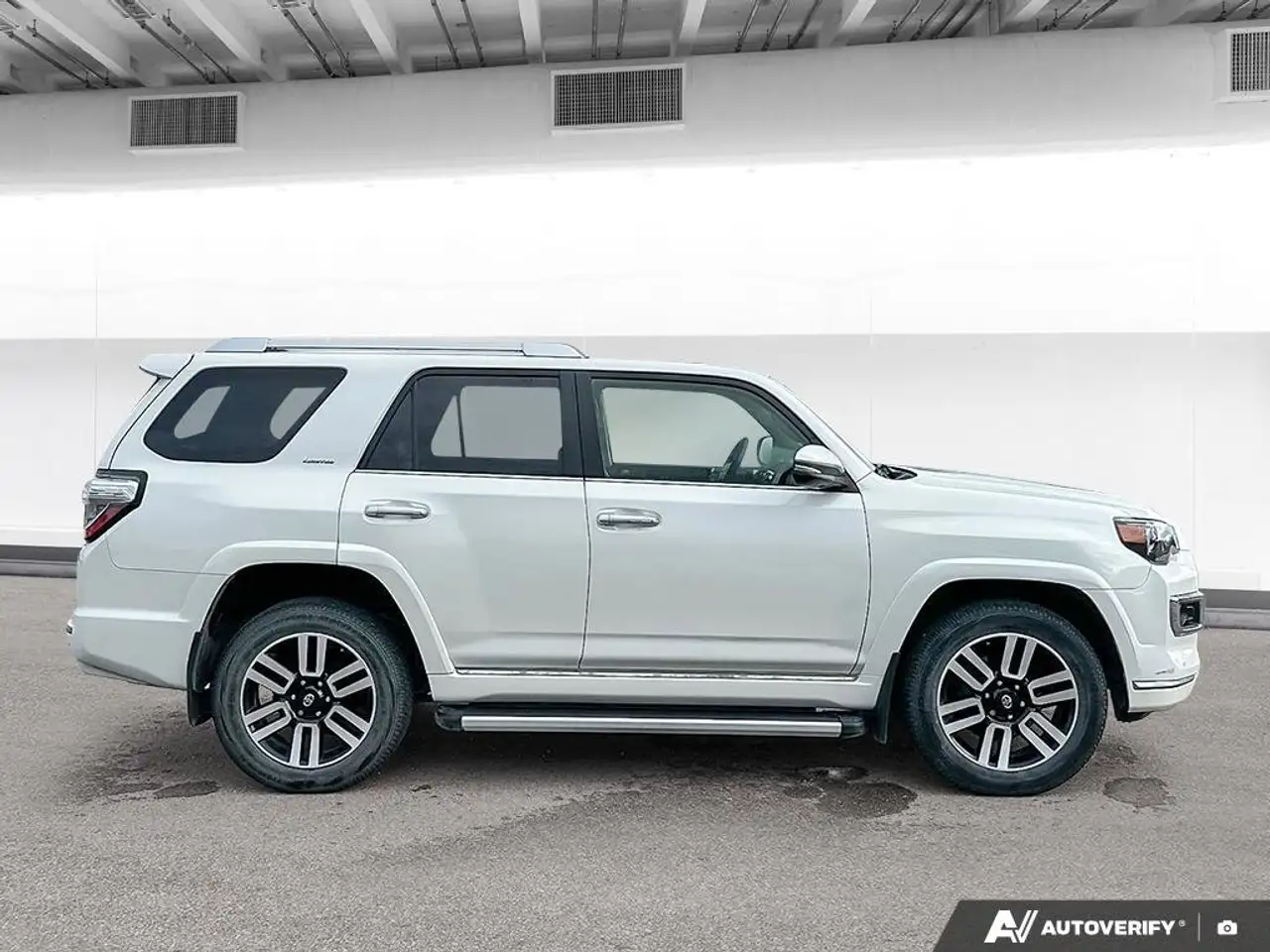 Toyota 4-Runner снимка Toyota 4-Runner