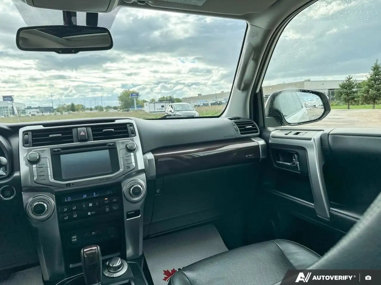 Toyota 4-Runner снимка Toyota 4-Runner