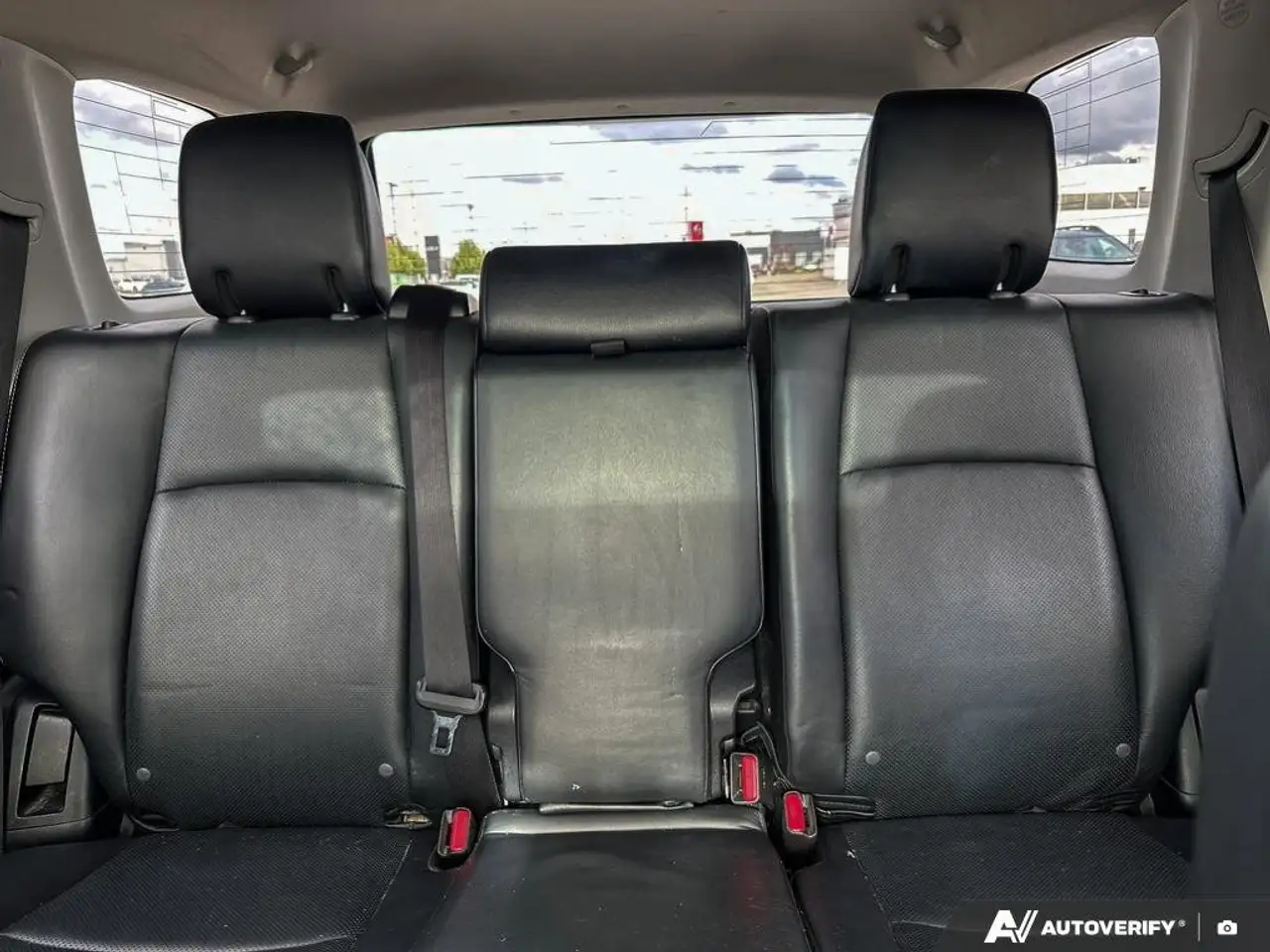 Toyota 4-Runner снимка Toyota 4-Runner
