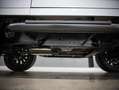 Land Rover Defender WORKS V8 90 Station 70th Edition Silber - thumbnail 29