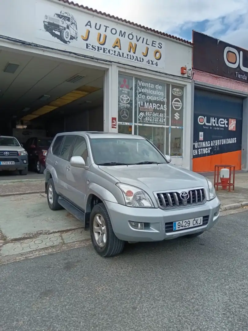 Toyota Land Cruiser Todoterreno Automático de 5 Puertas Gris - 1