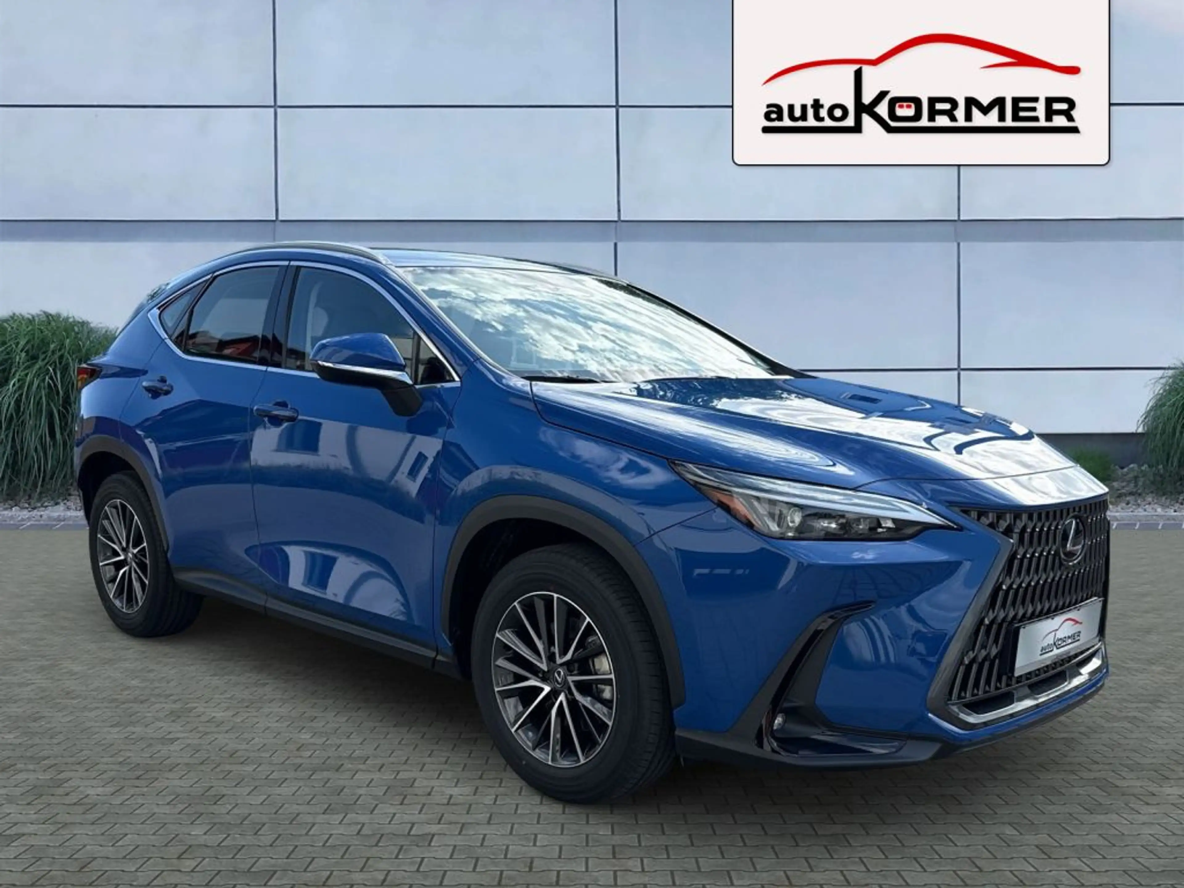 Lexus NX 350h E-FOUR Business CarPlay,LED,Kamera,el.Heckklappe