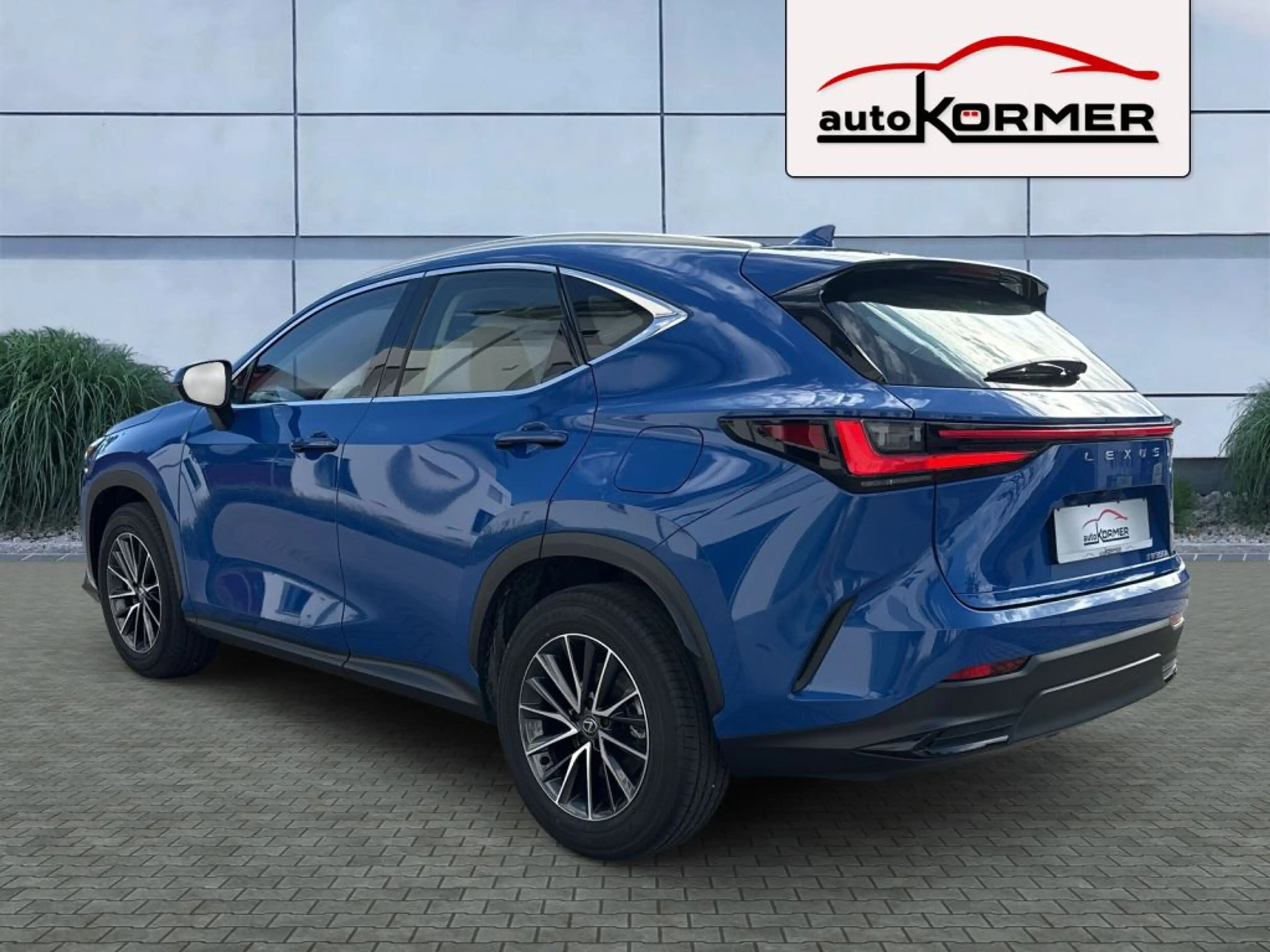 Lexus NX 350h E-FOUR Business CarPlay,LED,Kamera,el.Heckklappe — photo 5