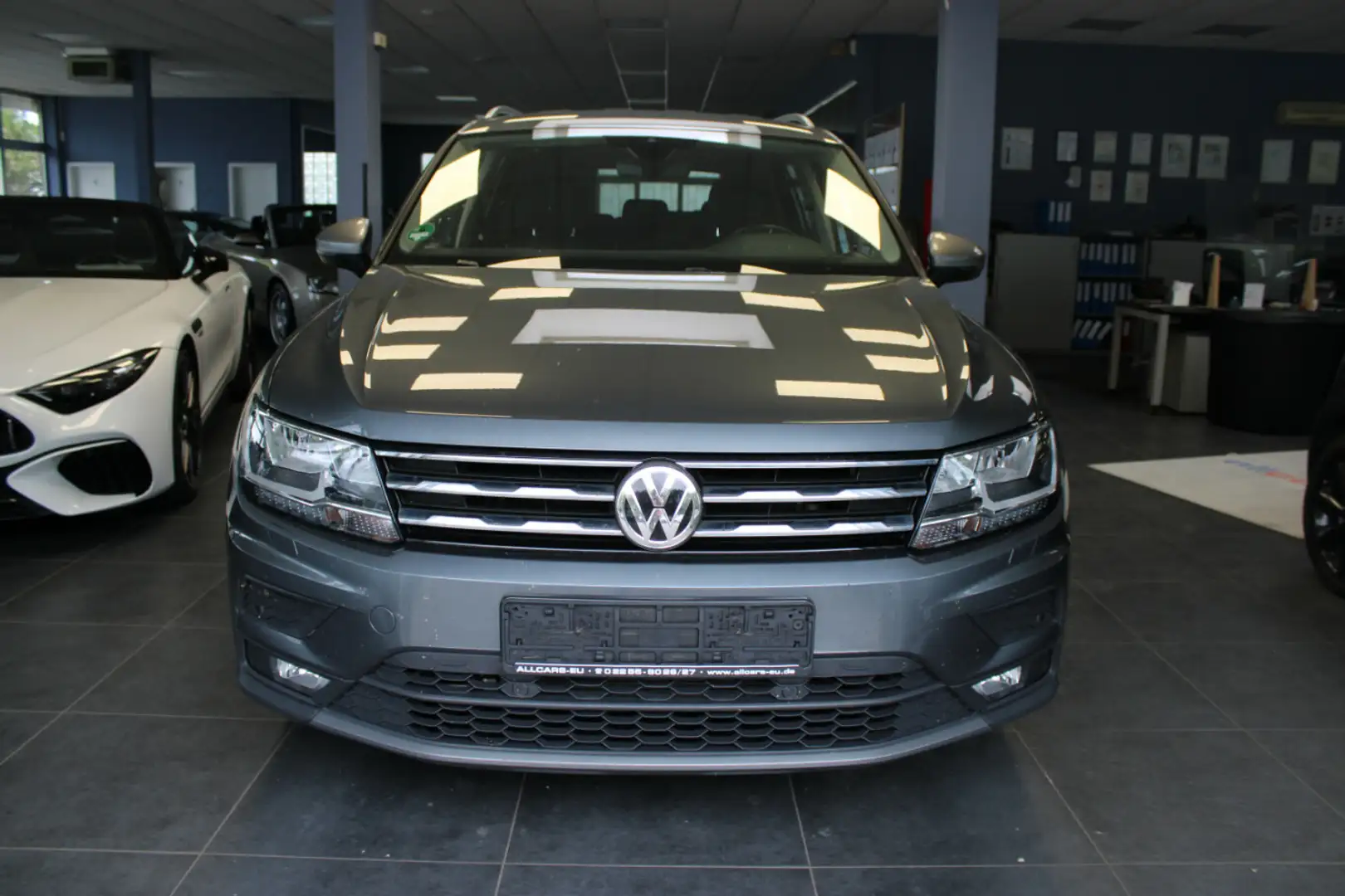 Volkswagen Tiguan Allspace 1.5 TSI ACT OPF Comfortline Szary - 2
