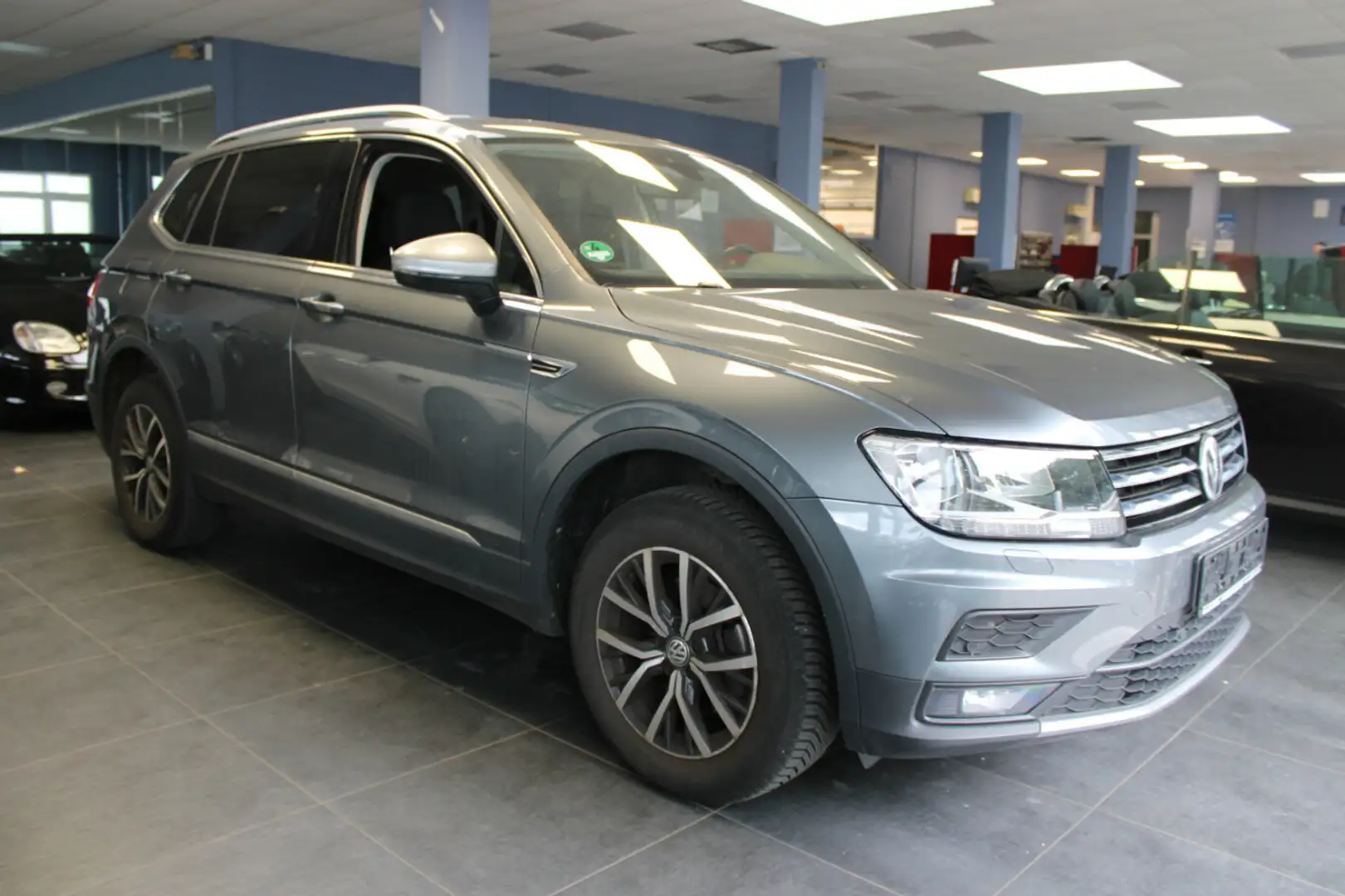 Volkswagen Tiguan Allspace 1.5 TSI ACT OPF Comfortline Szary - 1