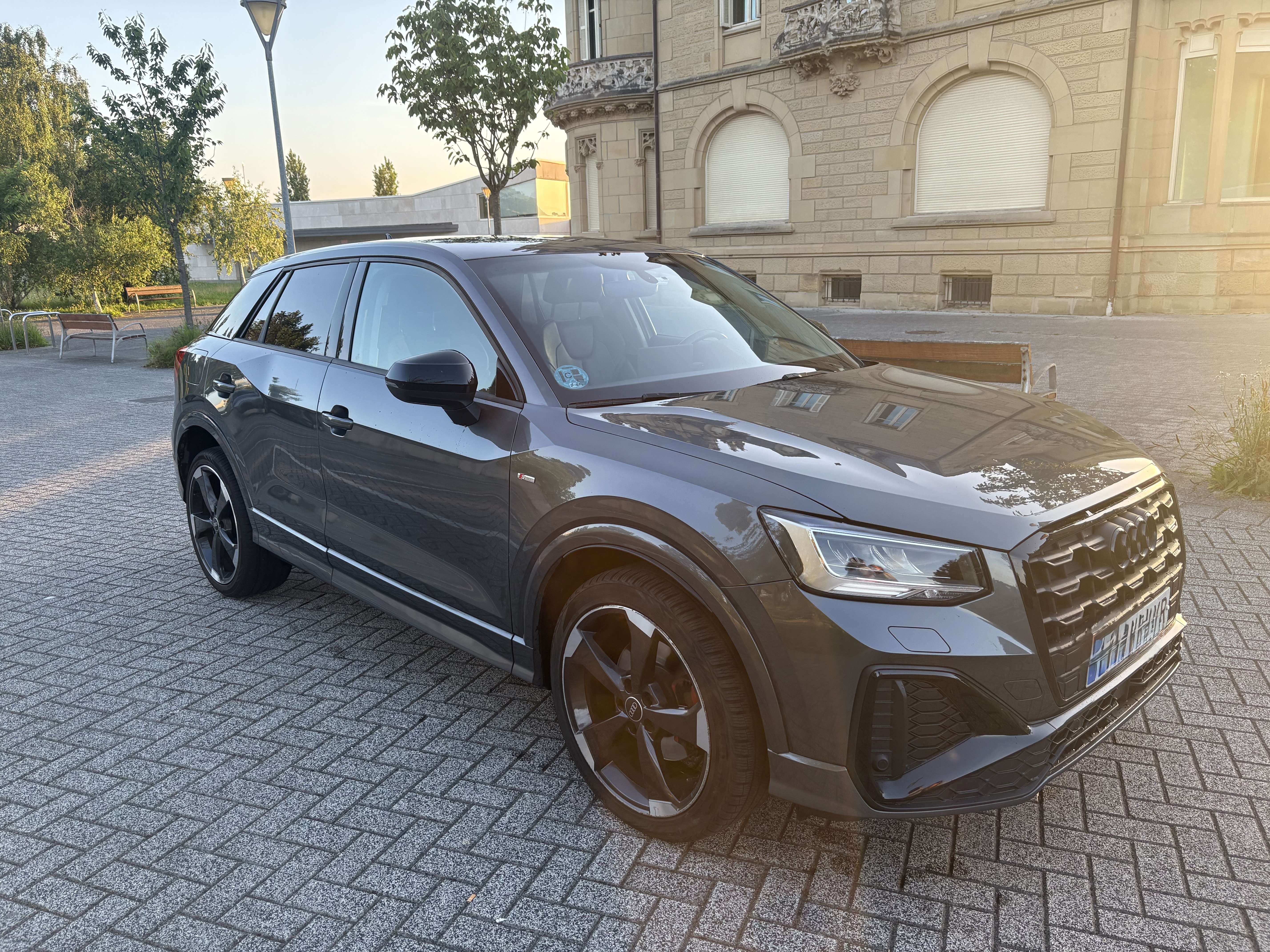 Audi Q2 35 TFSI Black line edition S tronic 110kW - foto 1