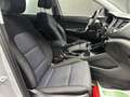 Hyundai TUCSON 1.7 CRDi  ISG * 1ER PROP + GPS + CAMERA * CLIM * Gris - thumbnail 9