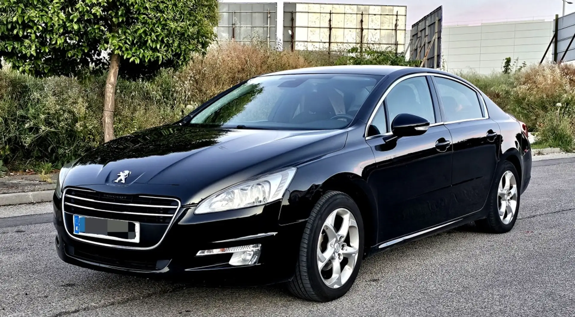 Peugeot 508 2.0HDI Active 140 Negro - 1