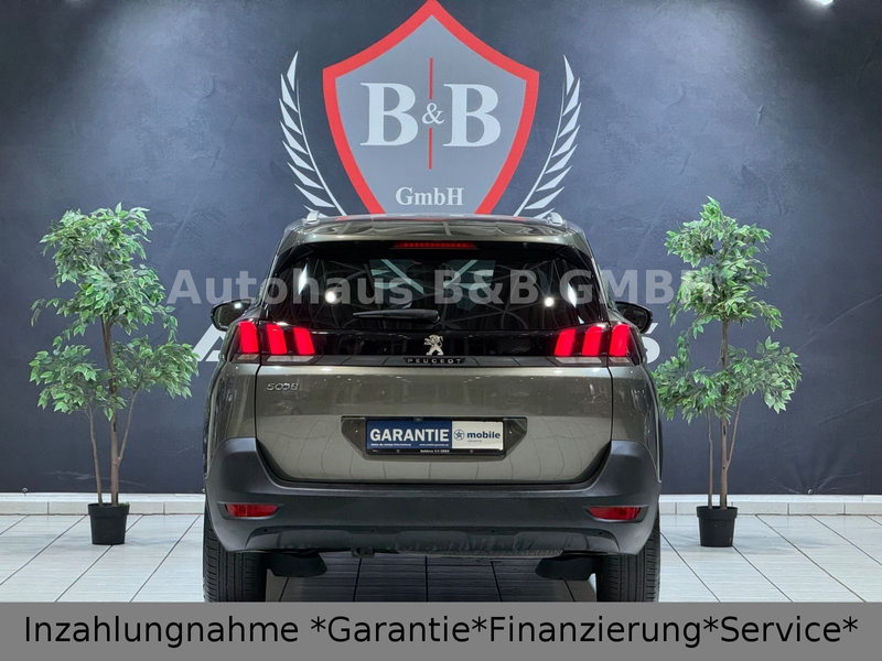Peugeot 5008 Blue-HDI*1.Hand*7.Sitze*Navi*Kamera*Tempo — photo 6