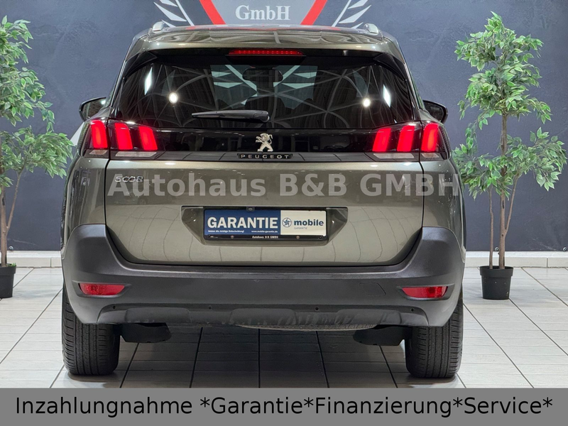 Peugeot 5008 Blue-HDI*1.Hand*7.Sitze*Navi*Kamera*Tempo — photo 8