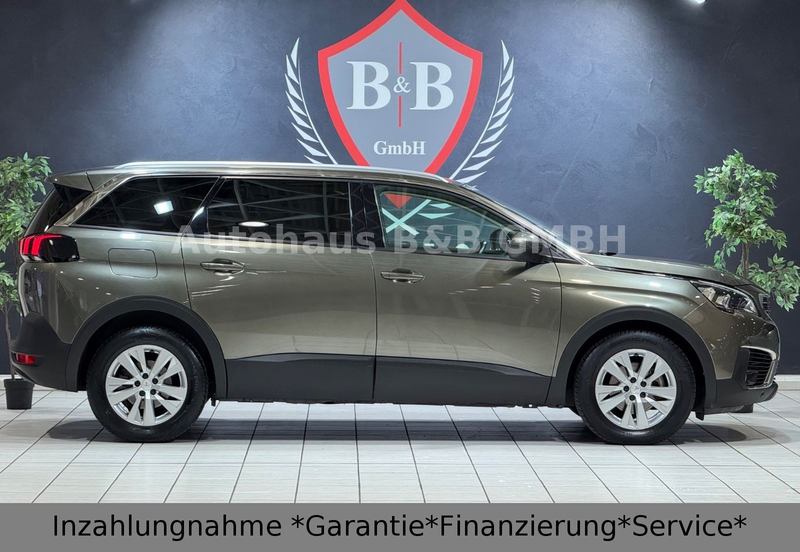 Peugeot 5008 Blue-HDI*1.Hand*7.Sitze*Navi*Kamera*Tempo — photo 13
