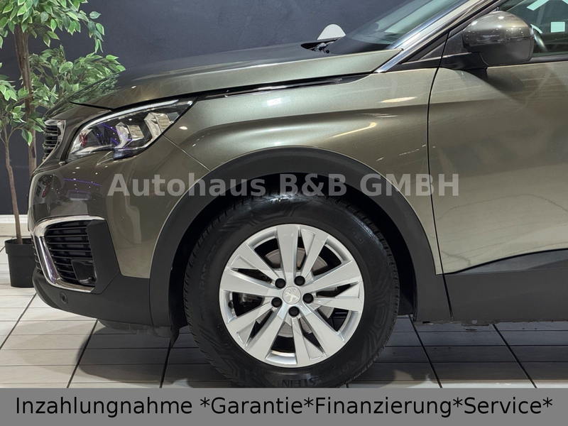 Peugeot 5008 Blue-HDI*1.Hand*7.Sitze*Navi*Kamera*Tempo — photo 11
