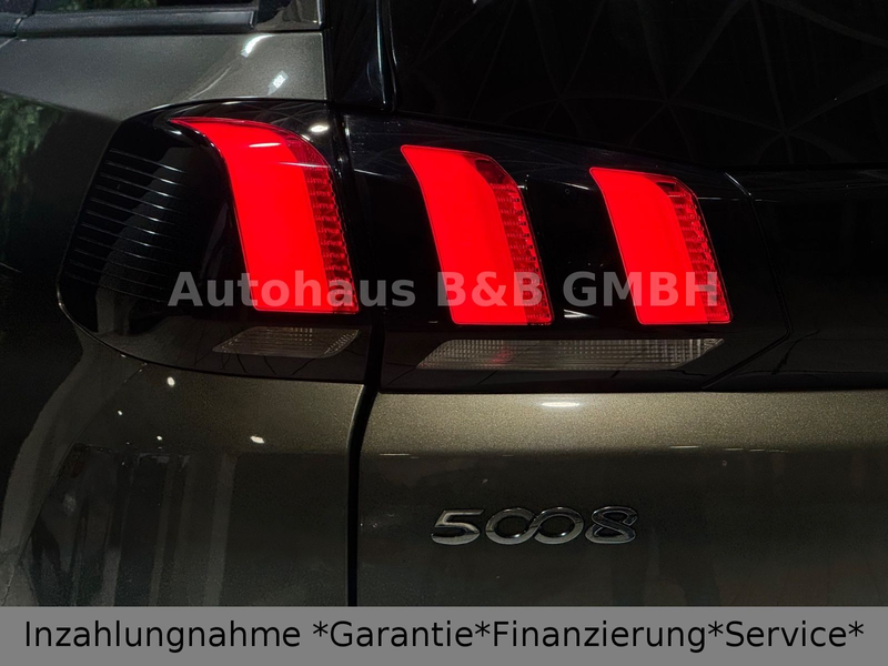 Peugeot 5008 Blue-HDI*1.Hand*7.Sitze*Navi*Kamera*Tempo — photo 7