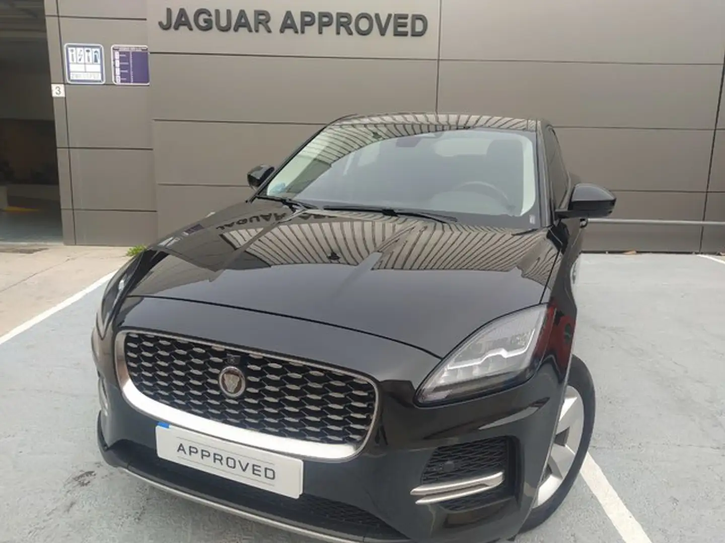 Jaguar E-Pace 2.0D I4 Standard AWD Aut. 163 Noir - 1