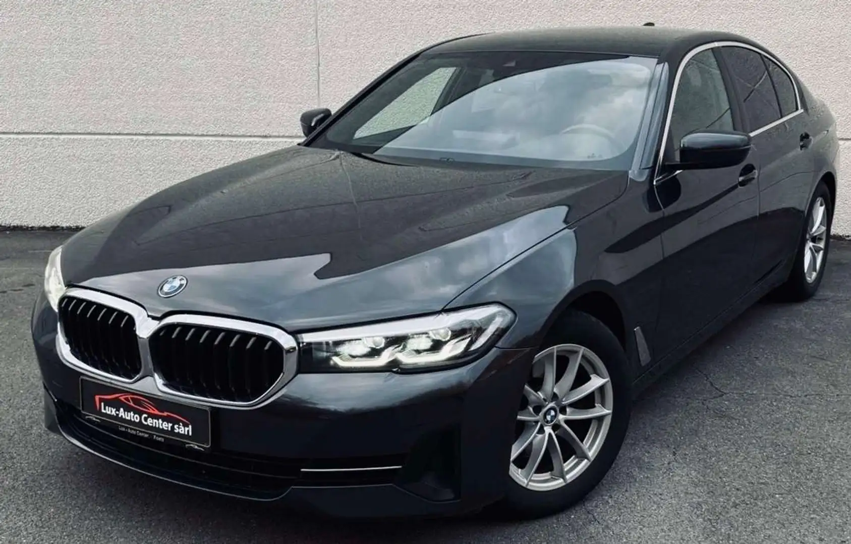BMW 518 518 dA //2.0 Diesel //12 Mois de Garantie Noir - 2