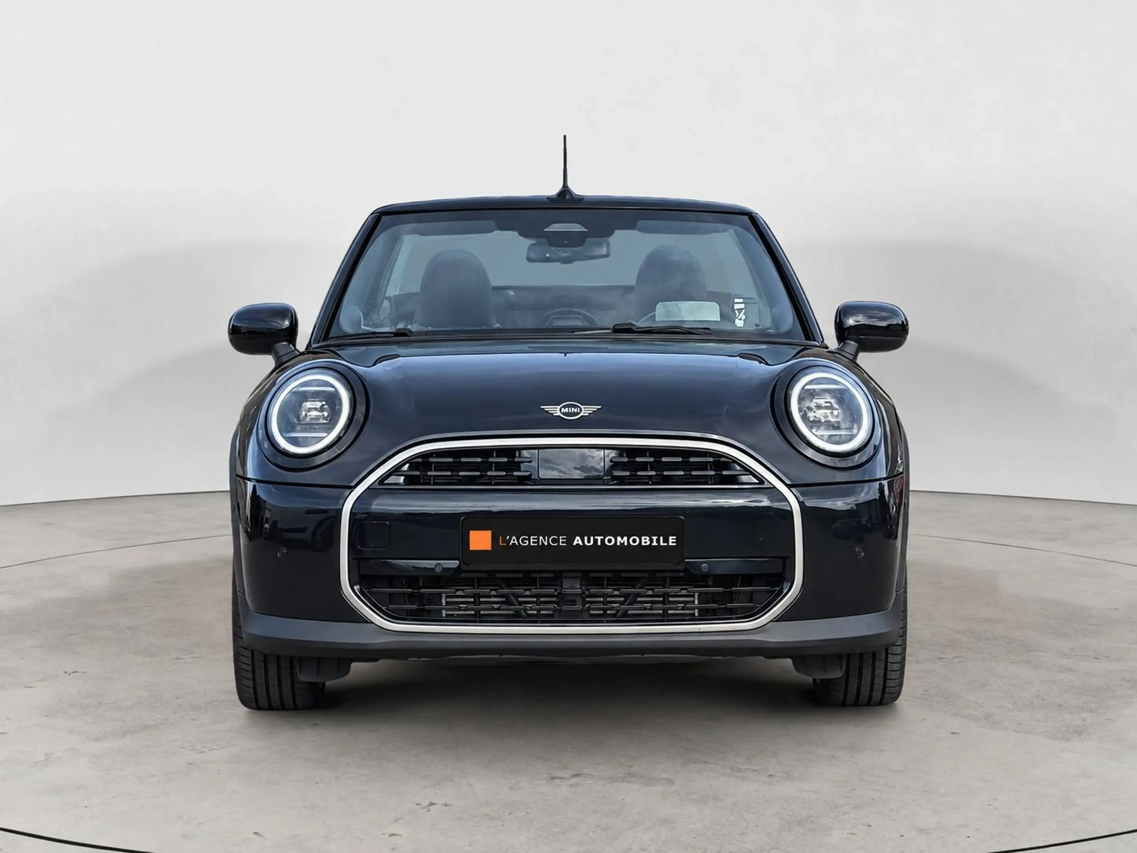 MINI Cooper C Cabrio 2.0A - FAVOURED PACK M - H/K - HUD - ACCÈS CONFORT - GARANTIE MINI 05/2028 — photo 9