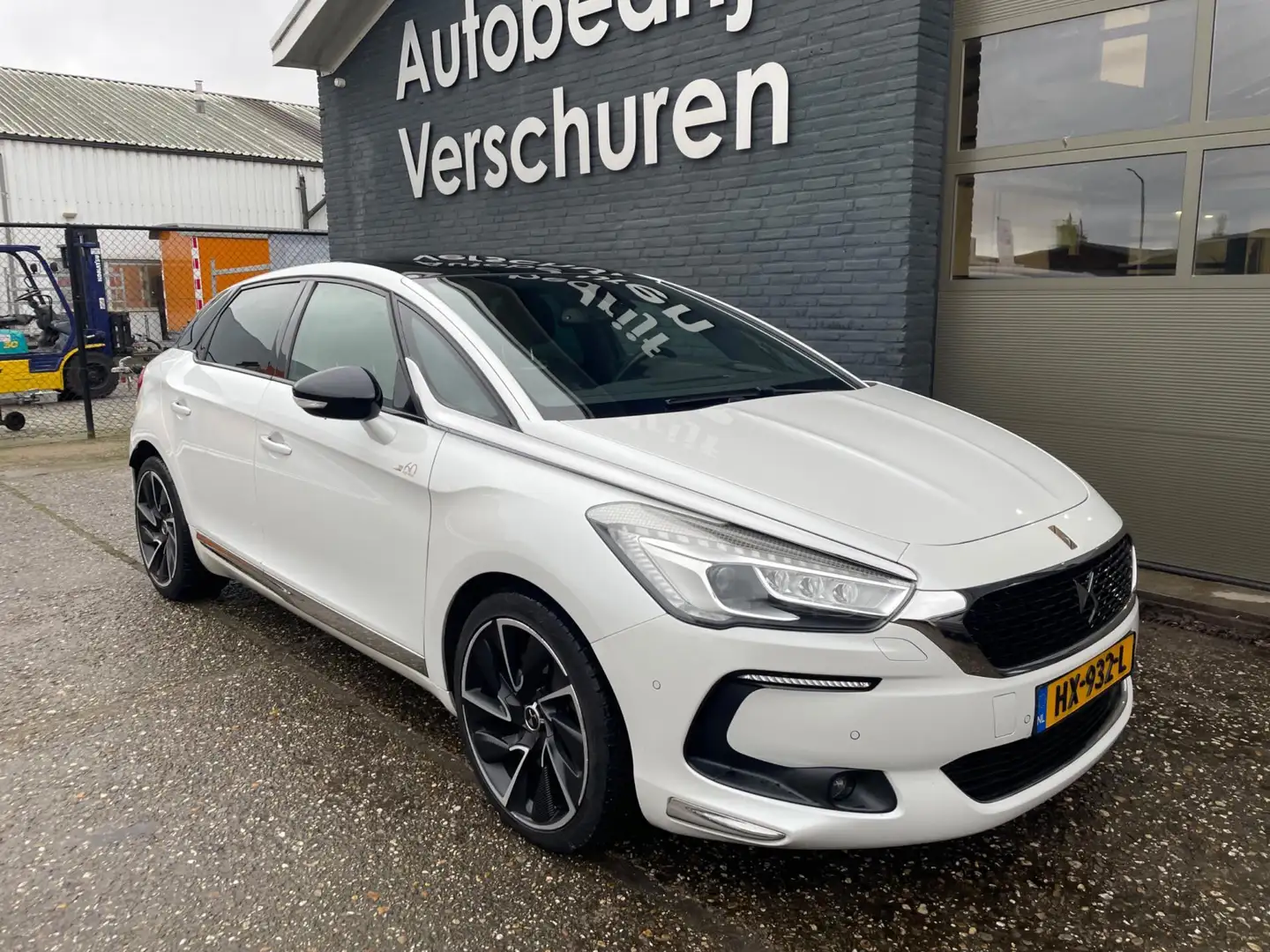 DS Automobiles DS 5 2.0 BlueHDi Chic massage stoel trekhaak pano Blanco - 1