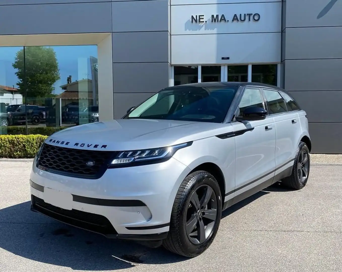 Land Rover Range Rover Velar 2.0D I4 180 CV S Argento - 1