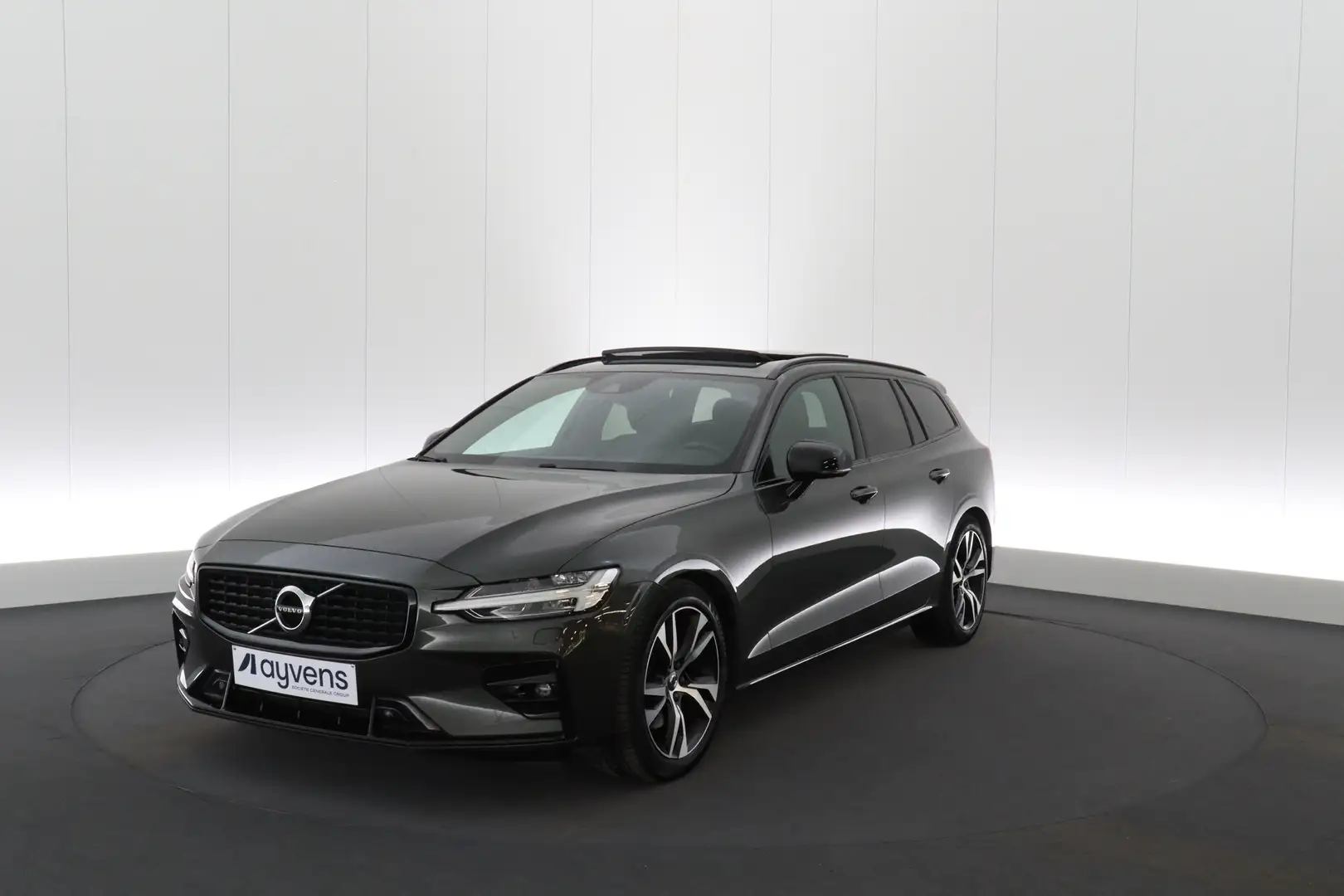Volvo V60 2.0 B3 MHEV R-Design Geartr. LEDER/CUIR LED GPS PD Grau - 1