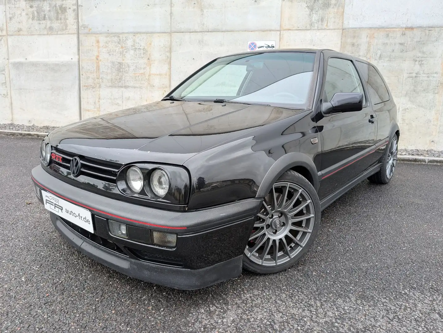 Volkswagen Golf 3 GTI 20 Jahre EDITION VR6 2,8 174PS Noir - 2