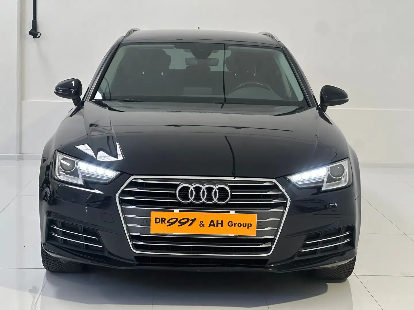 Audi A4 A4 V 2016 Avant 30 2.0 tdi Sport 122cv s-tronic Nero - 2