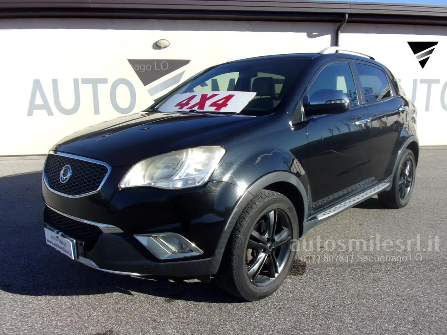 SsangYong Korando 2.0 e-XDi 175 CV AWD MT C Noir - 1