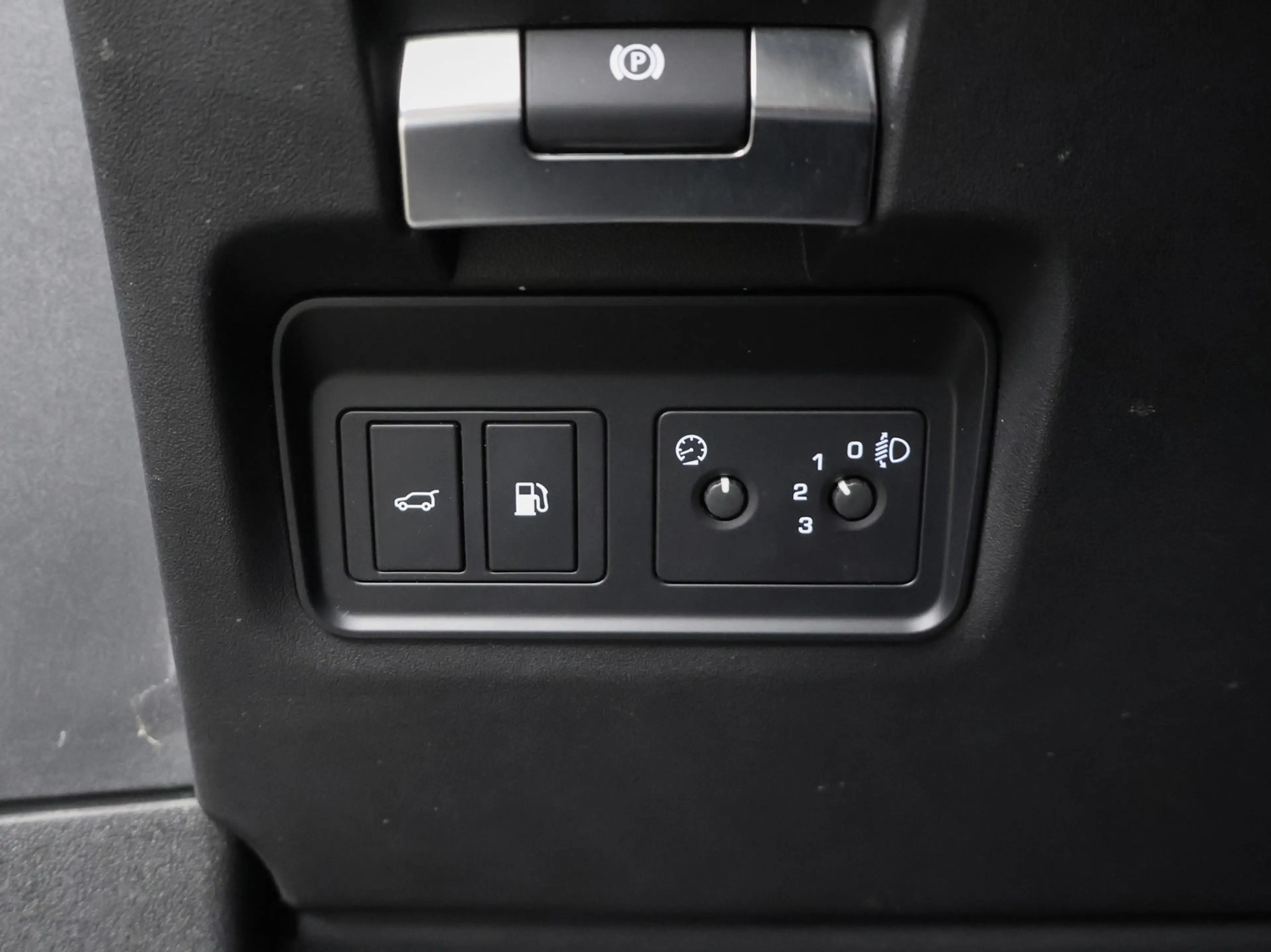 Land Rover Range Rover Evoque 1.5 P300e AWD S Sport (APPLE CARPLAY,NAVI,CAMERA,3 — photo 29